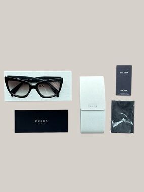 Prada SPR 07P Black Sunglasses Full Set Case Cloth Card Made in Italy